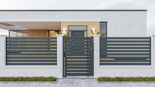 Vidéki körkép: ki hogyan tartja karban a kerítését?