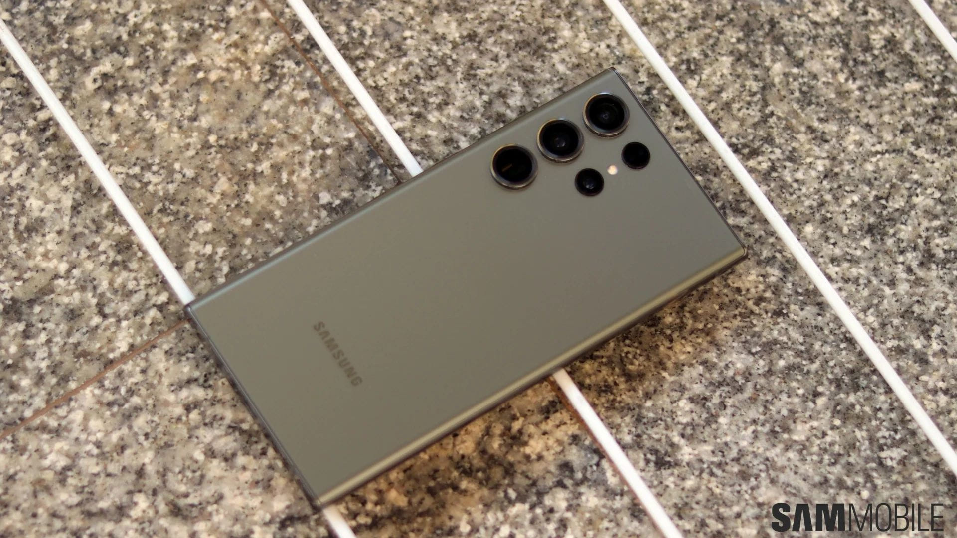 Itthon is elérhető a Samsung hatalmas júniusi frissítése a Galaxy S23 szériához