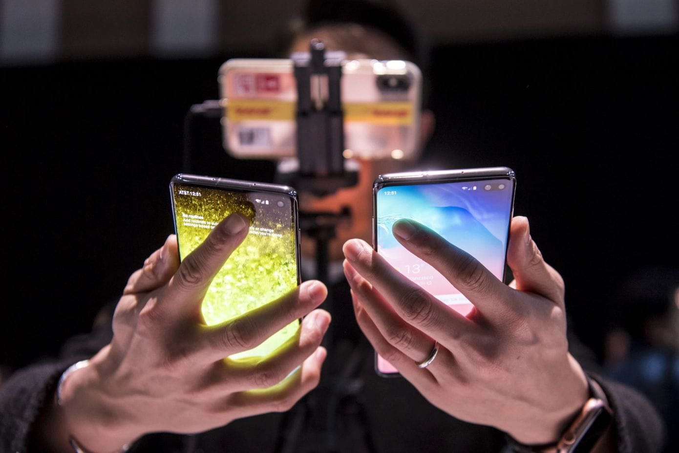 Telefonok millióival van súlyos gond, a Samsungnál a labda
