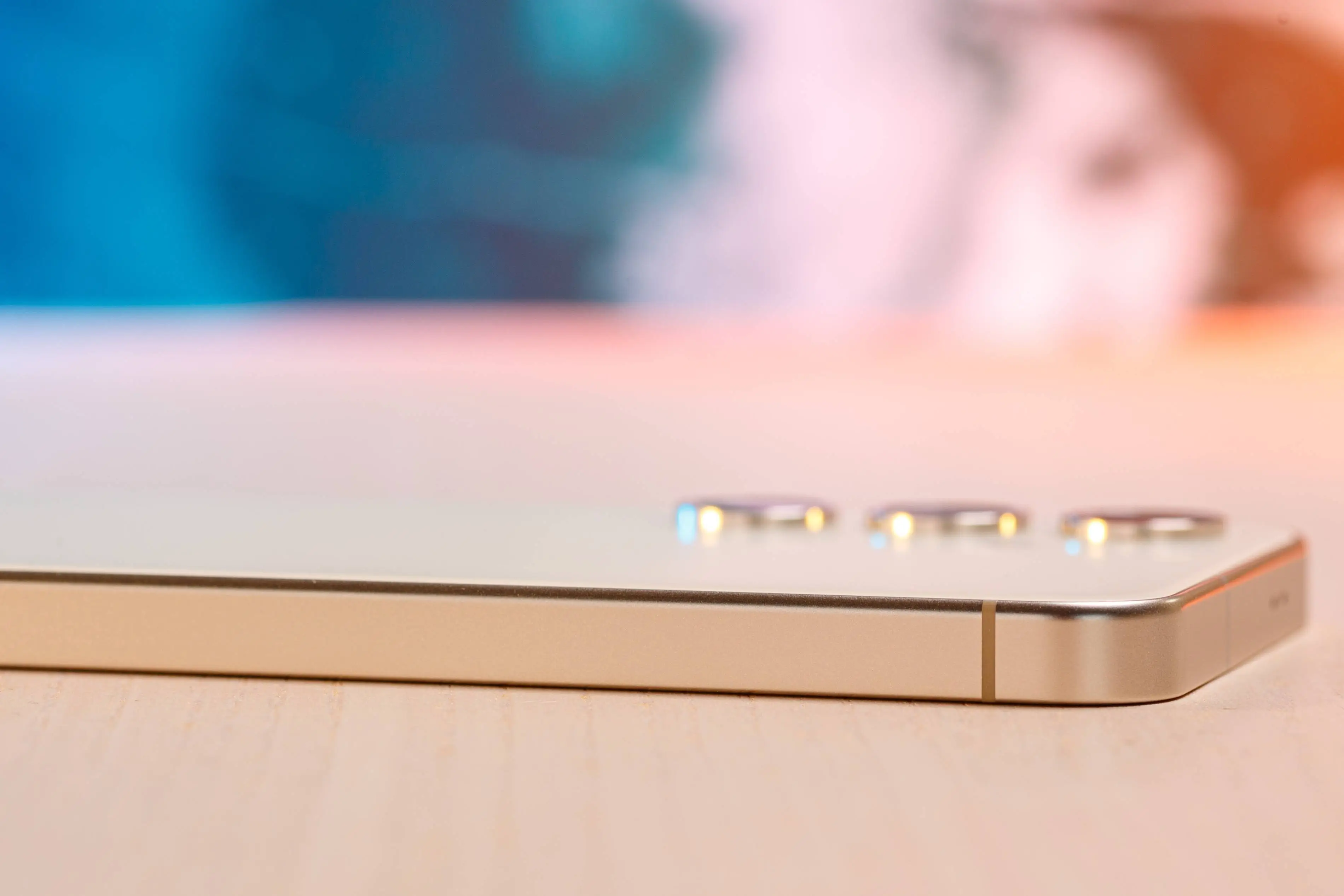 Nevetséges lehet az iPhone 17 Air és a Galaxy S25 Slim feltételezett akkumulátorkapacitása