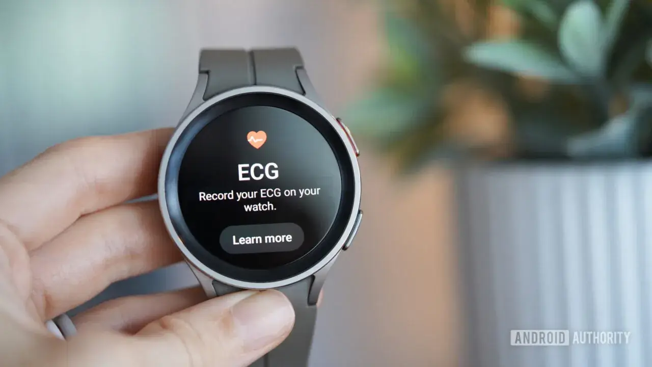 Mely funkciók korlátozottak a Galaxy Watch-on, ha nem Samsung telefont használsz?