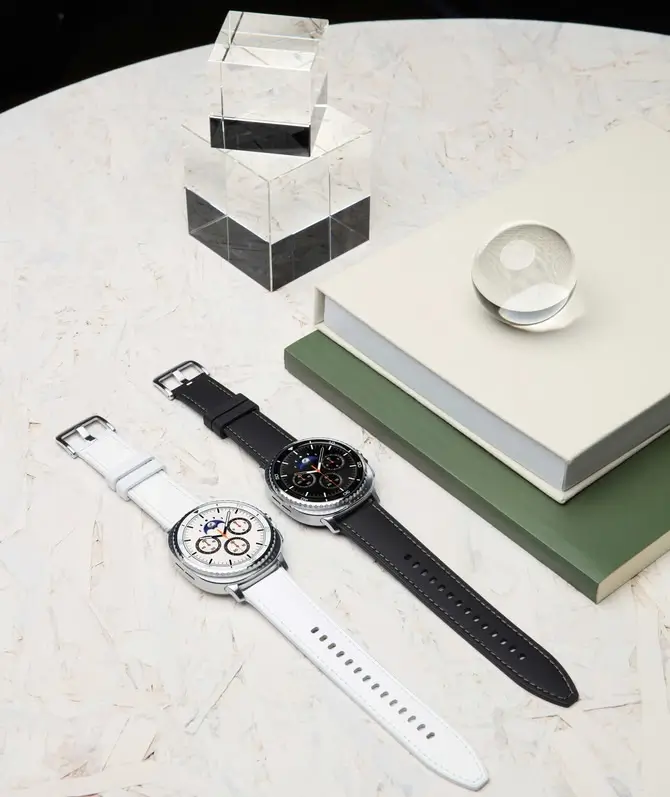 A Samsung Galaxy Watch8 Classic visszahozza a forgatható keretet, és csatlakozik hozzá a vékony Galaxy Watch8