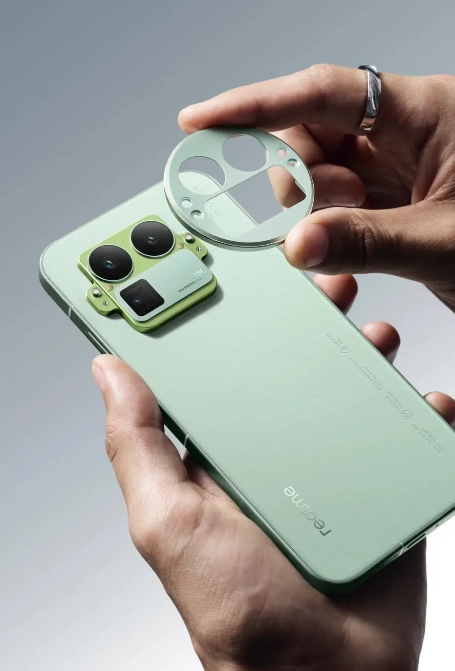 Bemutatkozott a Realme GT8 Pro – moduláris kamerarendszerrel és Ricoh GR-optikával újít a gyártó