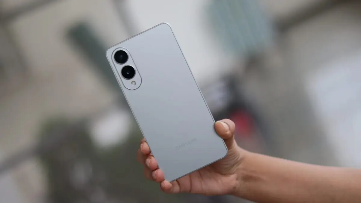 Az Apple is megtanulta a leckét: az iPhone Air sem hozta el a vékony telefonok forradalmát