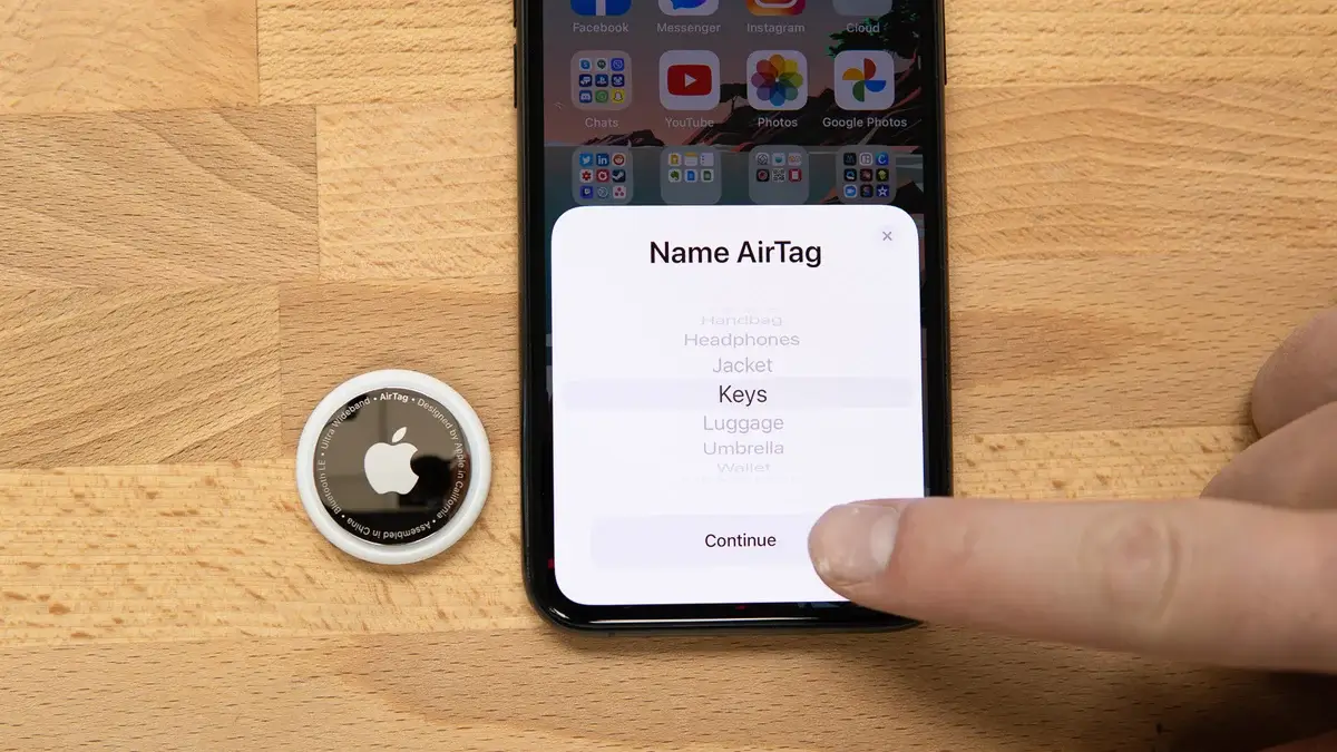 Újabb jogi csatába keveredett az Apple: az AirTag miatt perlik a vállalatot zaklatási ügyek miatt