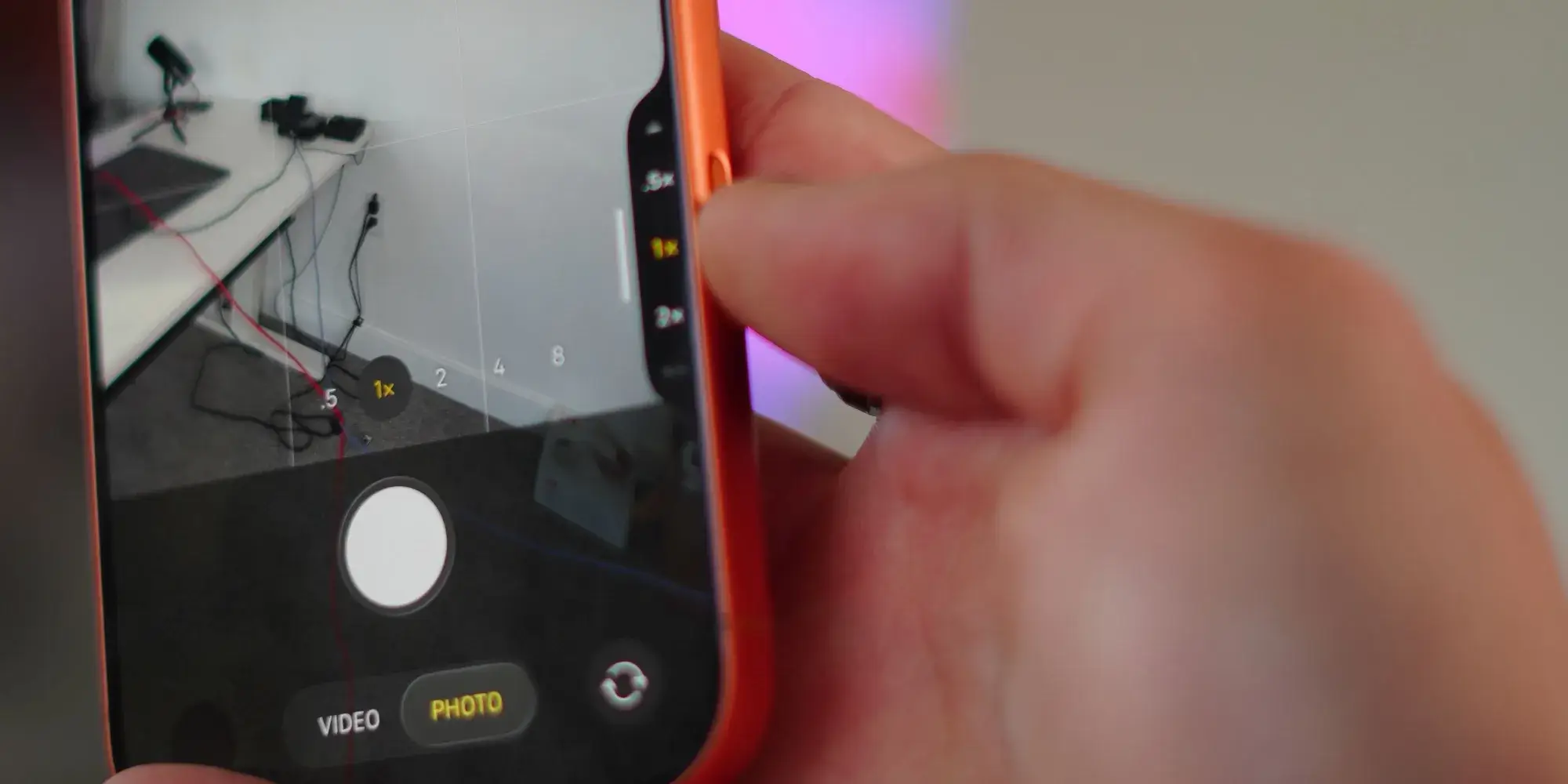 A kevesebb néha több: egyszerűsödhet az iPhone 18 Pro kameravezérlése