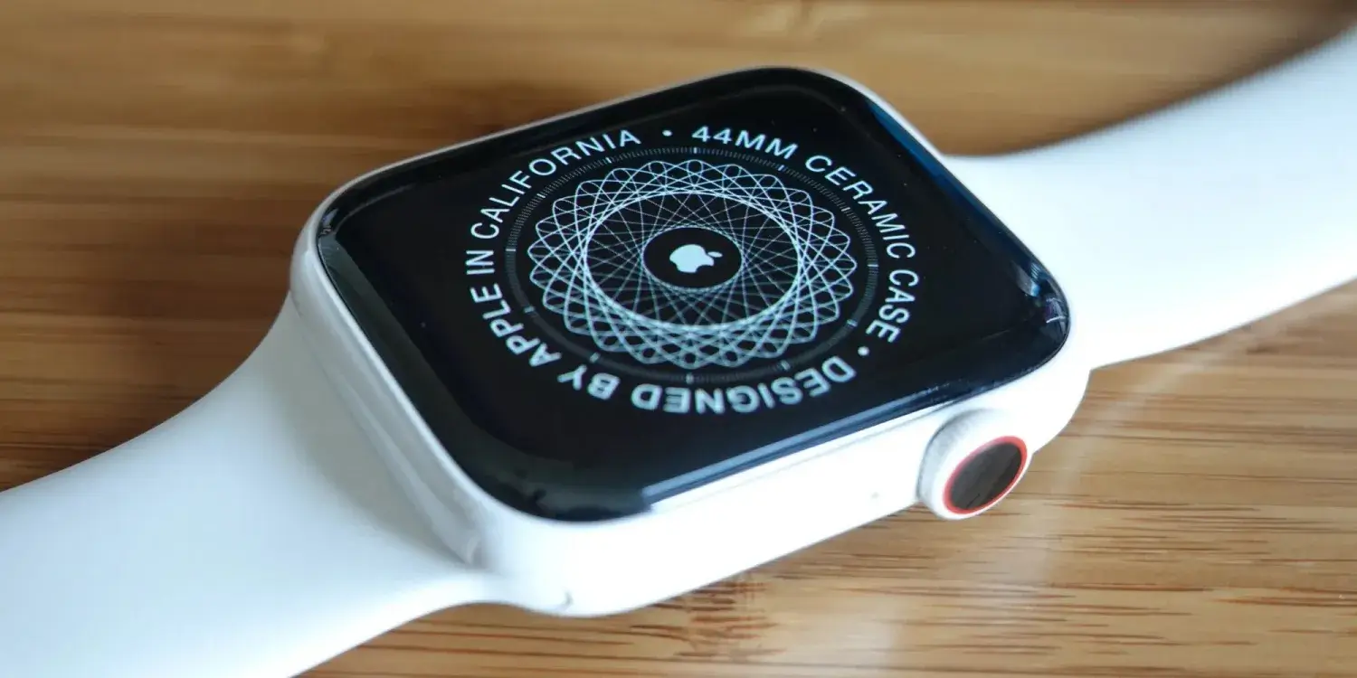 Visszatérhet a kerámia Apple Watch, már idén új prémium modell érkezhet