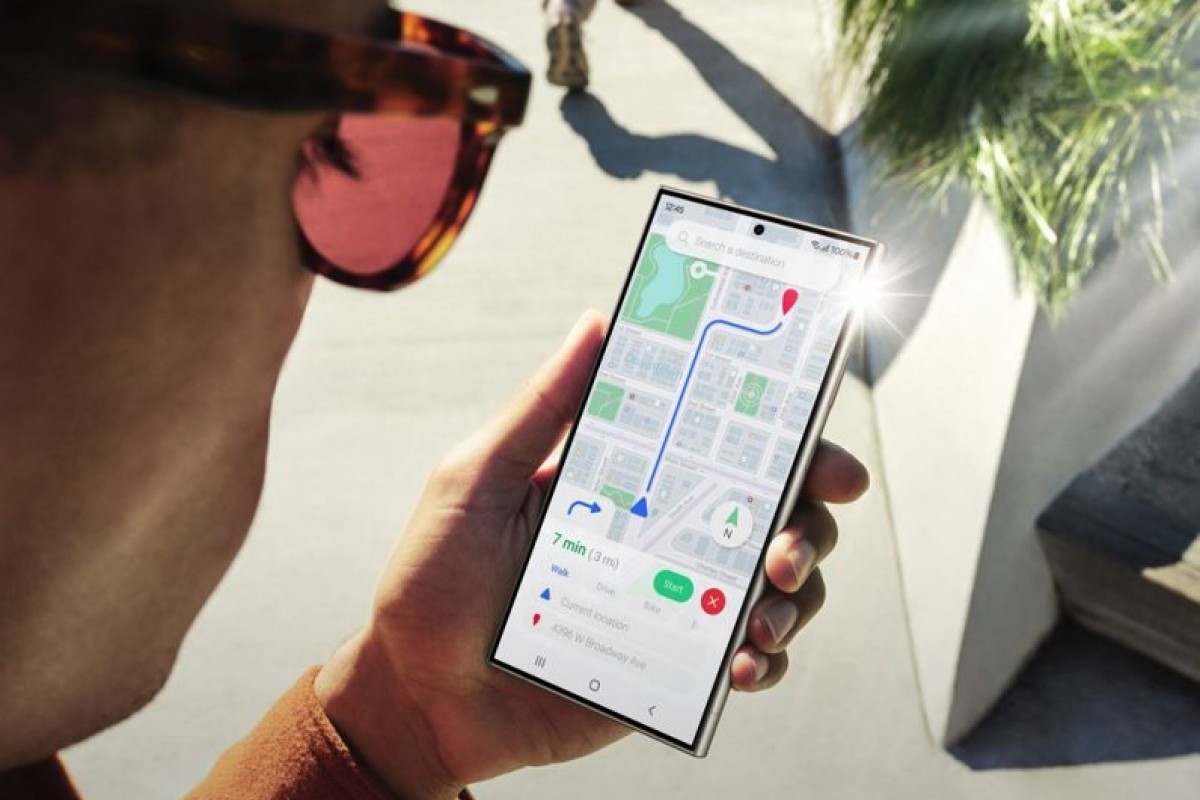 Oldalról fekete kijelző, brutális chip, 60W töltés: a Samsung Galaxy S26 Ultra új szintre emeli a prémium kategóriát