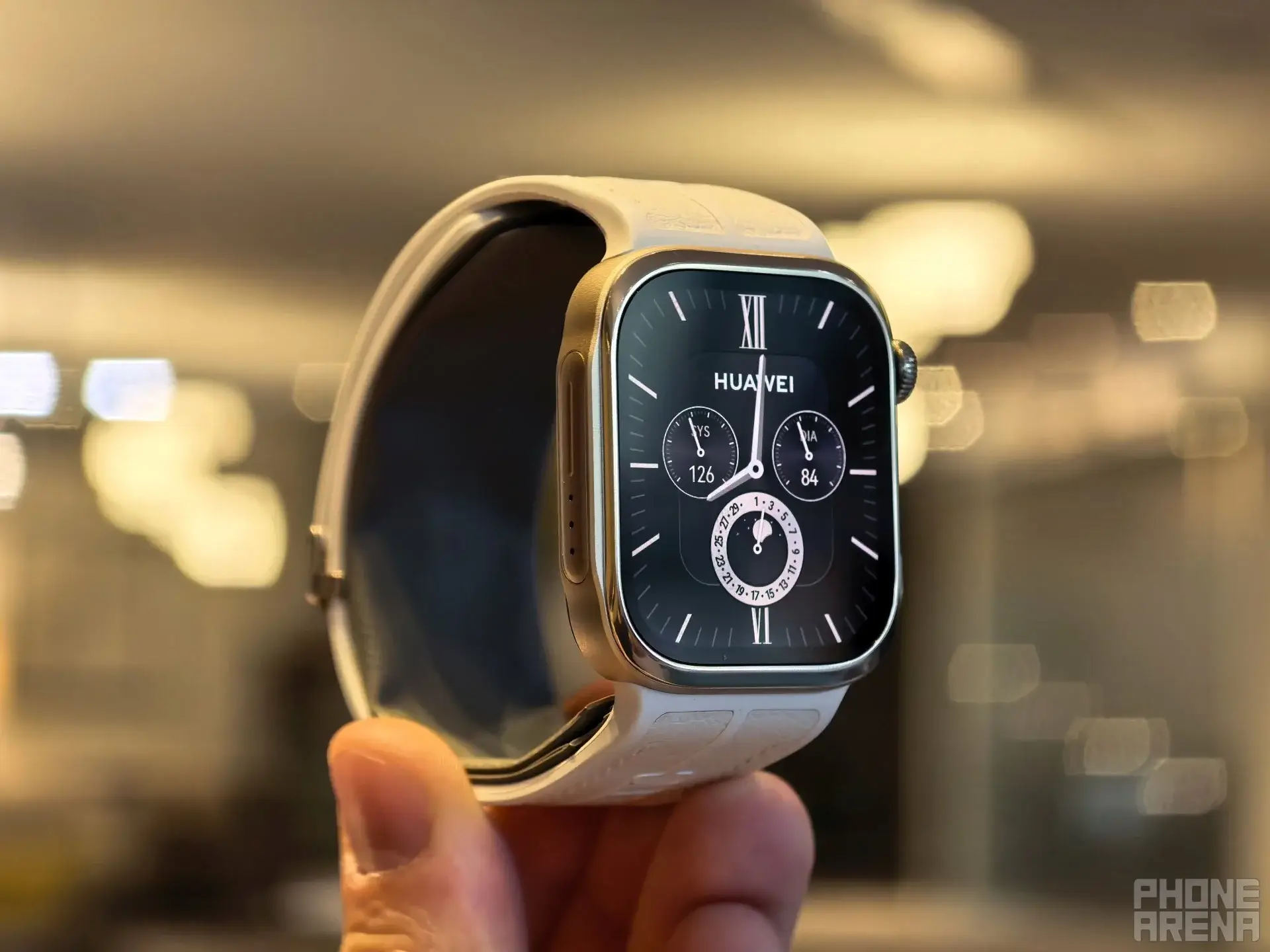 Kipróbálták a Huawei Watch D3-at, és ez az egyik leghasznosabb okosóra a vérnyomásproblémákkal élőknek
