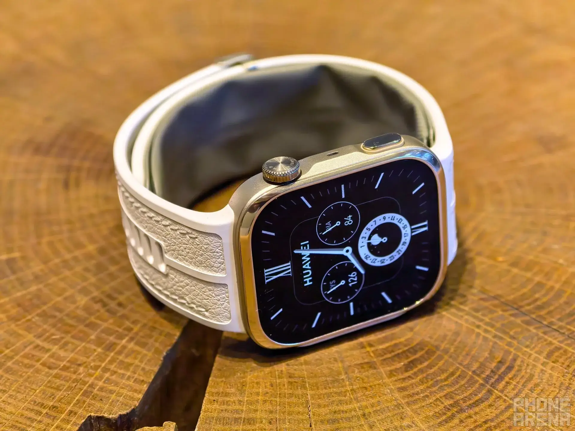 Kipróbálták a Huawei Watch D3-at, és ez az egyik leghasznosabb okosóra a vérnyomásproblémákkal élőknek