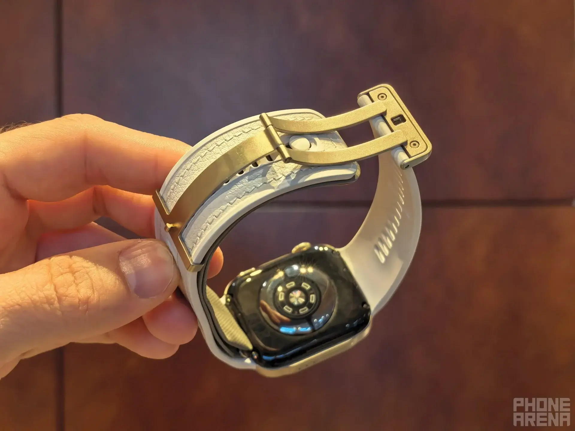 Kipróbálták a Huawei Watch D3-at, és ez az egyik leghasznosabb okosóra a vérnyomásproblémákkal élőknek