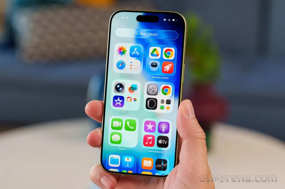 Komoly memóriabővítést kaphat az iPhone 18, miközben az ára változatlan maradhat