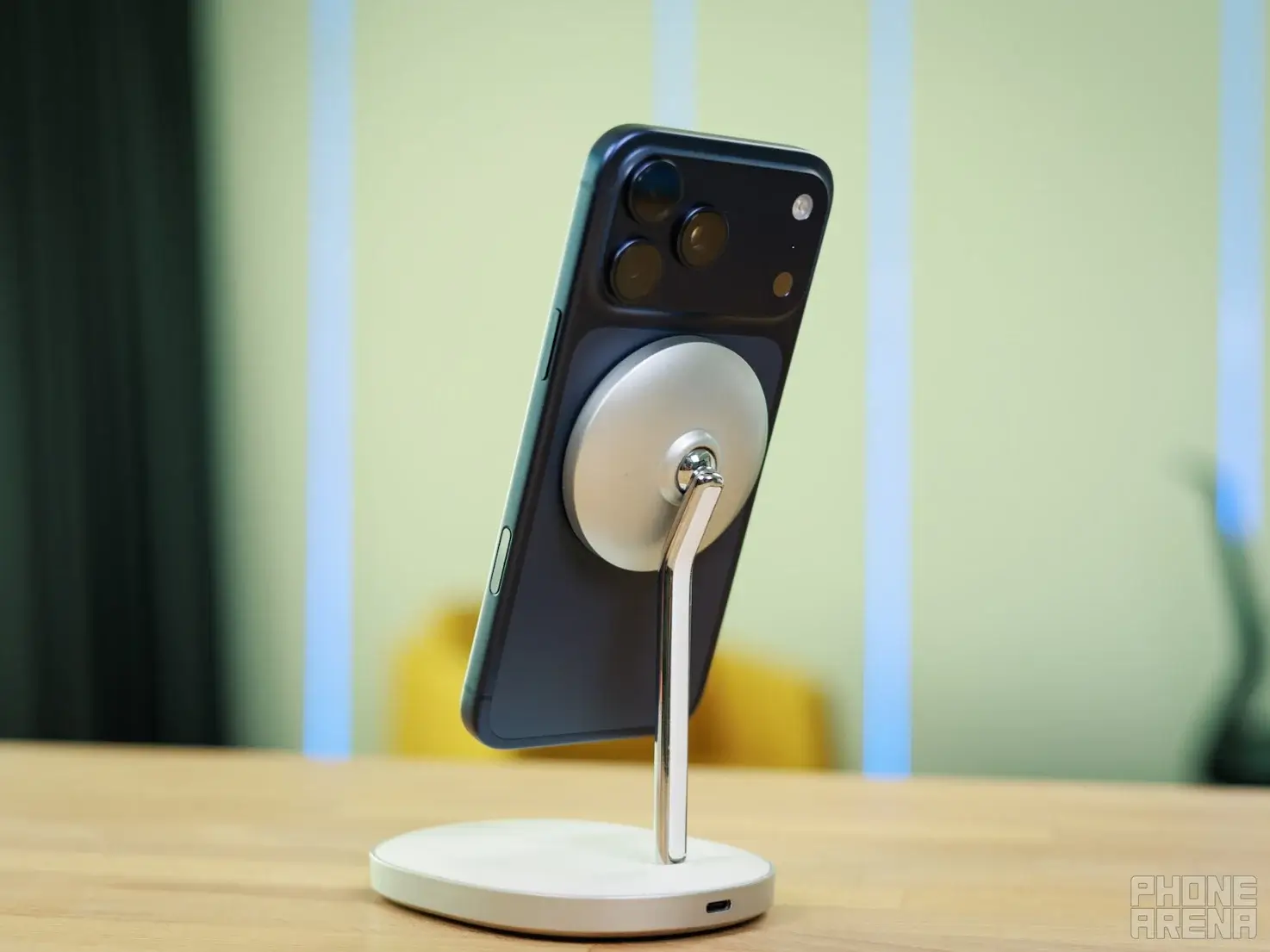 Eltűnhet a MagSafe az iPhone-ból? 