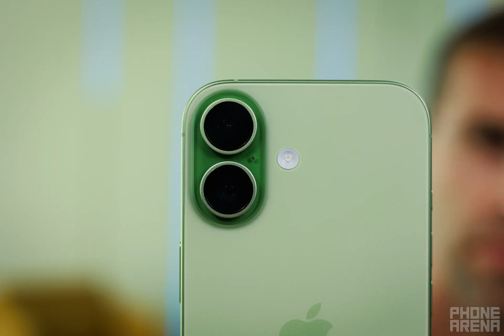 Az Oppo már másolja az iPhone egyik legjobb újítását? 