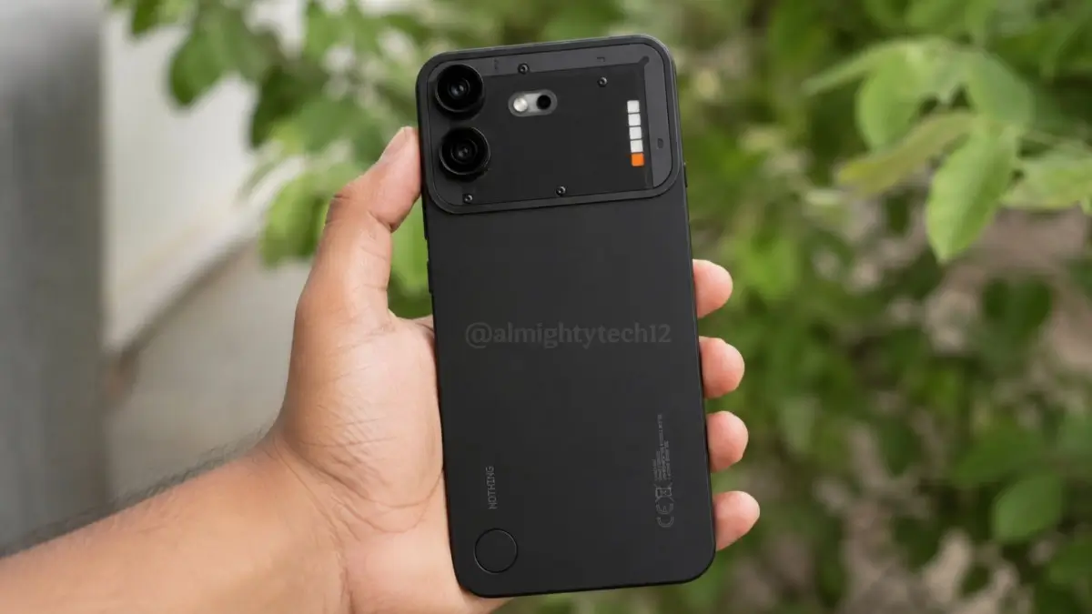 Kiszivárgott a Nothing Phone (4b): élő fotókon mindhárom színváltozat, extraként a specifikációk is