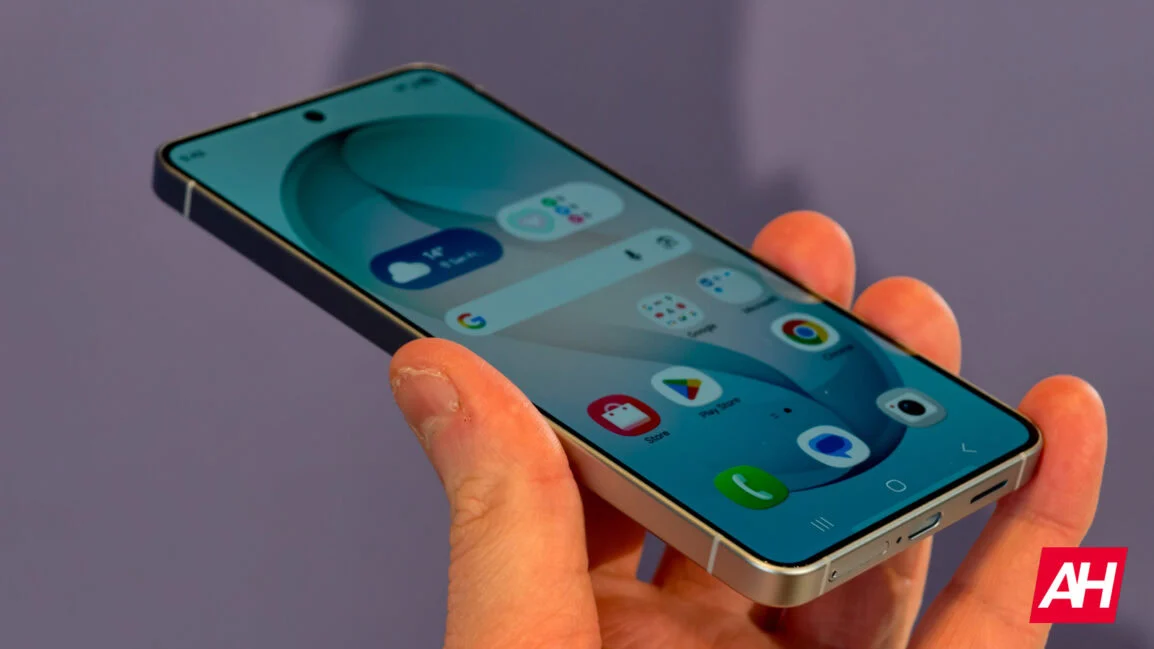 A Samsung végre megalkothatja a tökéletes kompakt csúcsmobilt
