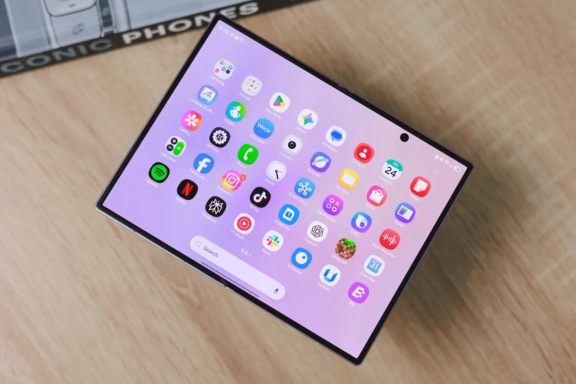 Furcsa kijelző hibára panaszkodnak a Galaxy Z Fold8 tulajdonosai