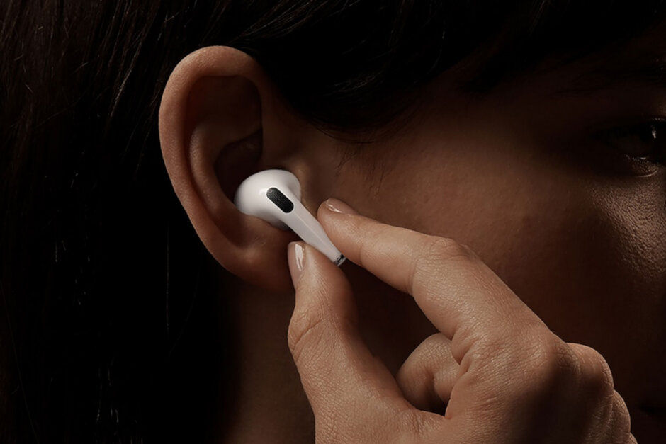 Dupla mennyiségű AirPods Prot rendelt az Apple