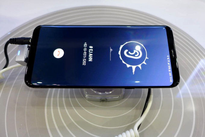 Samsung Galaxy S10: hangszóró nélkül