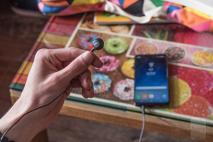 AKG fülessel jön a Galaxy S9 is!