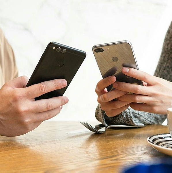 Generációs különbségek a telefonhasználatban