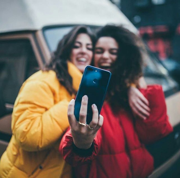 Generációs különbségek a telefonhasználatban