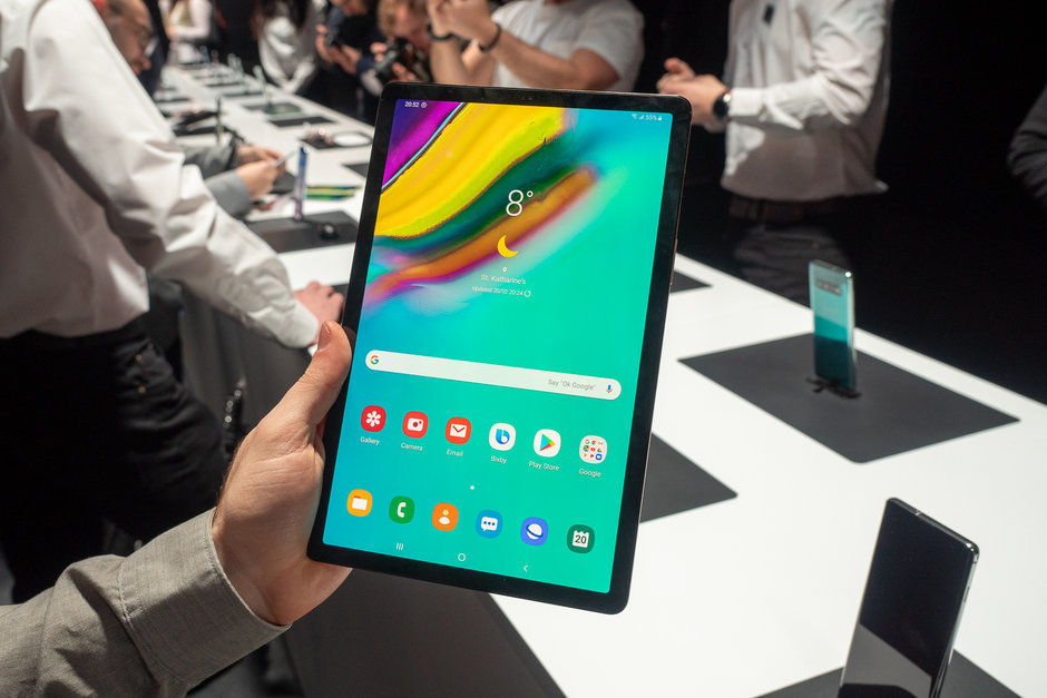 Olcsó tabletekkel drukkolt elő a Samsung