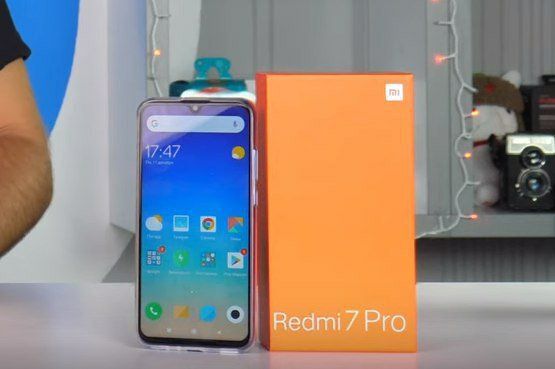 Xiaomi Redmi 7 Pro: vízcsepp notch-csal