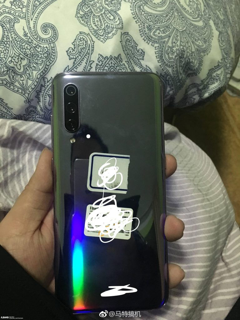 Élőben a Xiaomi Mi 9-cel
