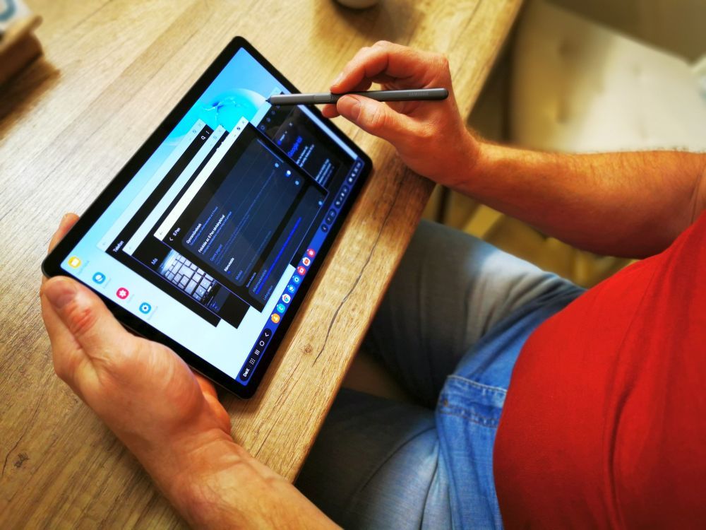 Samsung Galaxy Tab S6: megugrotta így is, úgy is