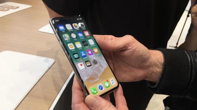 Elloptak egy kamionnyi iPhone X-et!