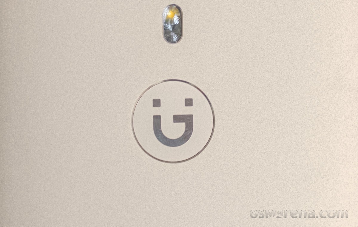 Gyárilag trójaival adta telefonjait a Gionee