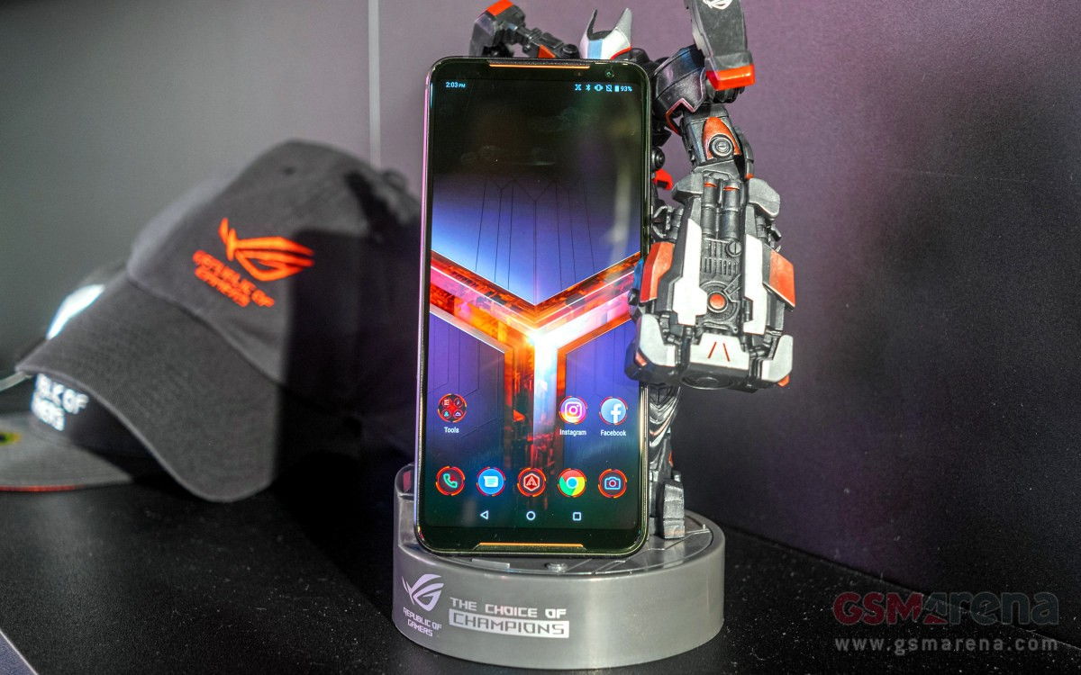 ASUS ROG Phone 2 - 120 Hz-es kijelzővel jön a gamer mobil