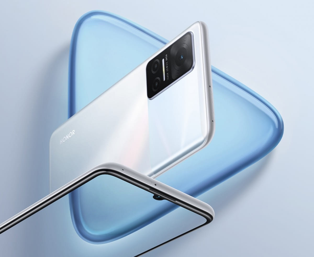 A tegnapi eseményen két új Honor telefont mutattak be