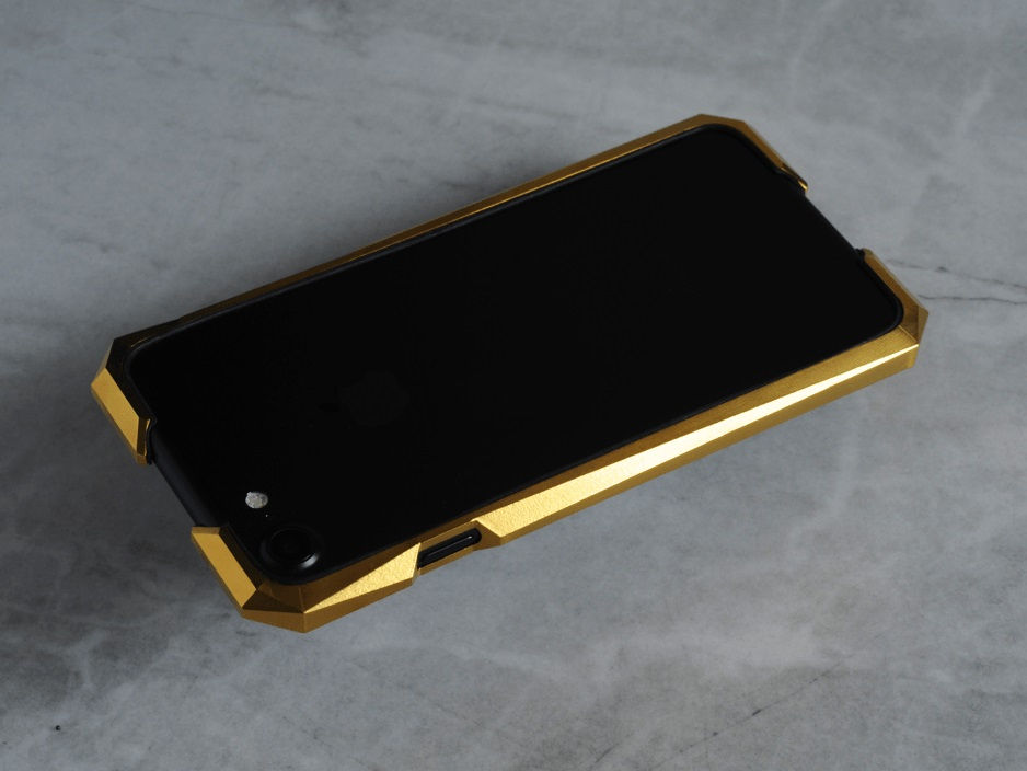 Egy iPhone X tok, ami lehetetlenül drága