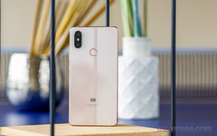 Érkezik a Xiaomi Mi 8 Youth kiadása