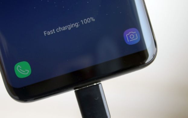 Nem fix a gyorstöltés S8-on