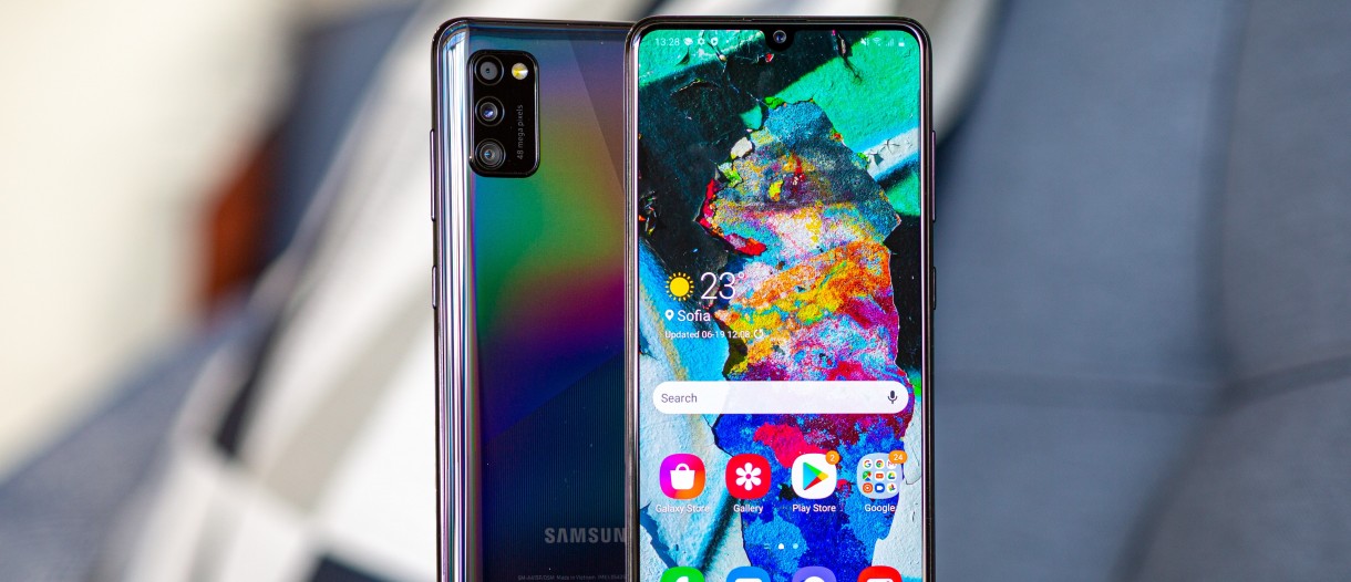 Olcsó 5G-s készülék jó akksival!