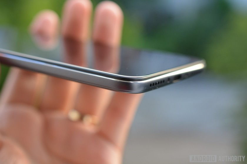 A Xiaomi Pocophone F1 az új OnePlus 6?